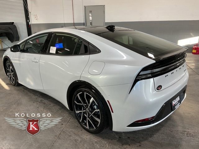 New 2026 Toyota Prius Plug-In Hybrid image 4