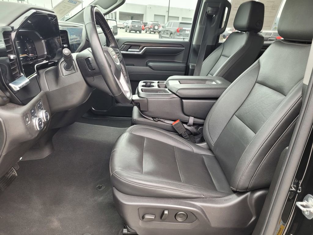 Used 2024 GMC Sierra 1500 SLT AWD/4WD image 15