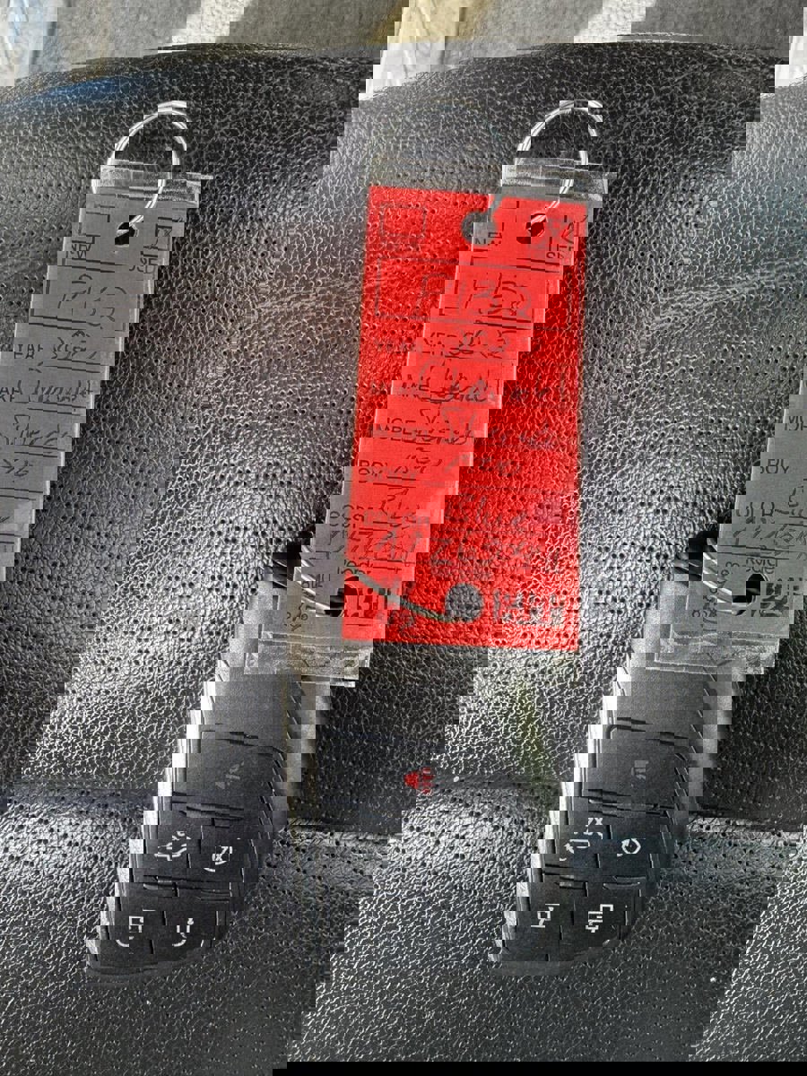 Used 2022 Chevrolet Silverado 1500 LTZ image 29