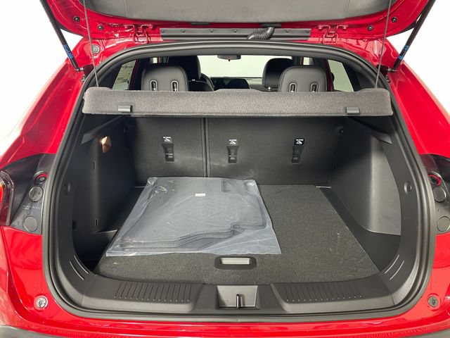New 2026 Chevrolet Trax RS w/ Driver Confidence Package FWD image 16