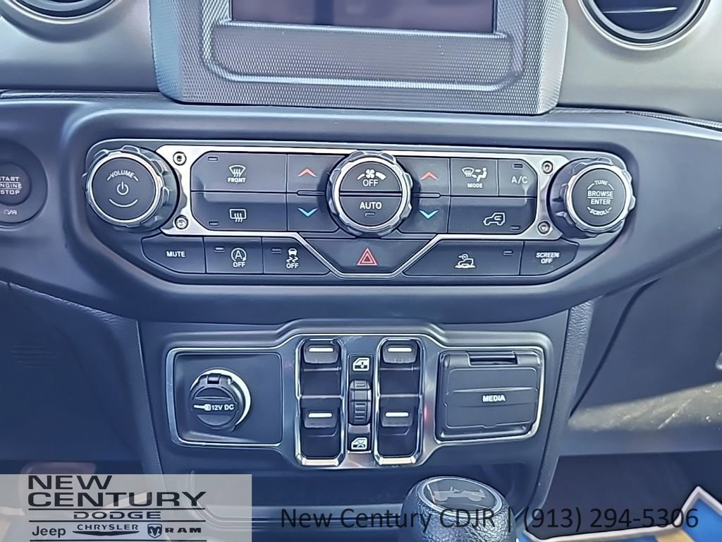 Used 2023 Jeep Wrangler Sport S image 30