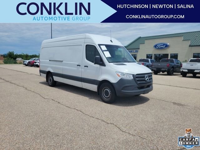 Used 2025 Mercedes-Benz Sprinter 2500 image 1
