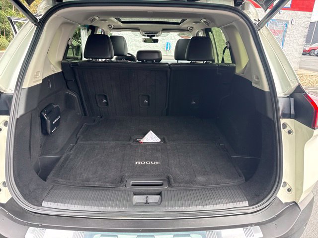 Used 2023 Nissan Rogue SL w/ SL Premium Package AWD/4WD image 18