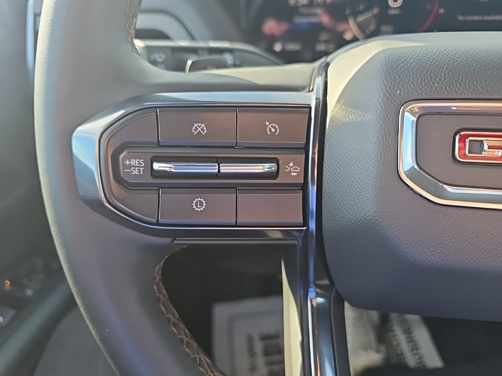 Used 2025 GMC Yukon XL AT4 w/ LPO, Floor Liner Package AWD/4WD image 22