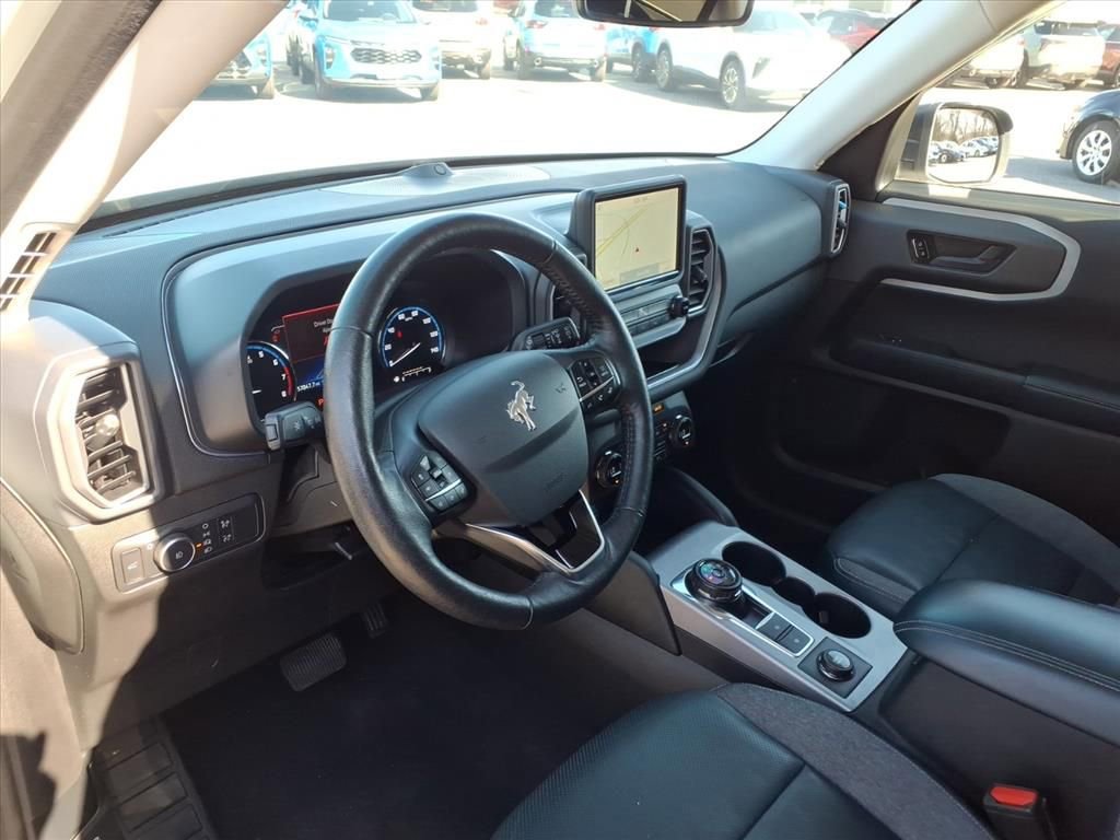 Used 2021 Ford Bronco Sport Outer Banks w/ Outer Banks Package image 12