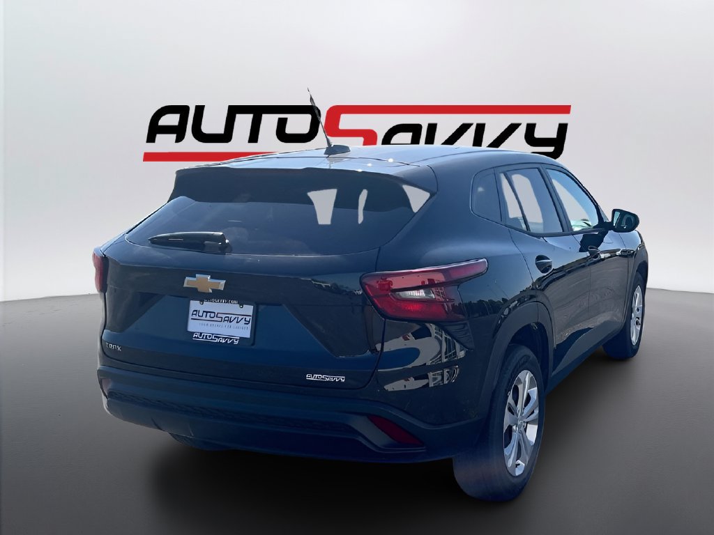 Used 2026 Chevrolet Trax LS FWD image 7