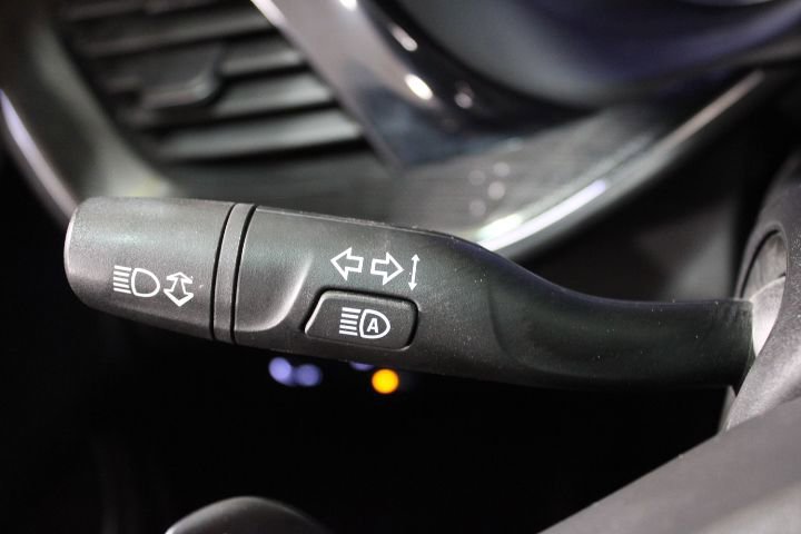 Used 2021 Buick Envision Essence w/ Sport Touring Package image 36