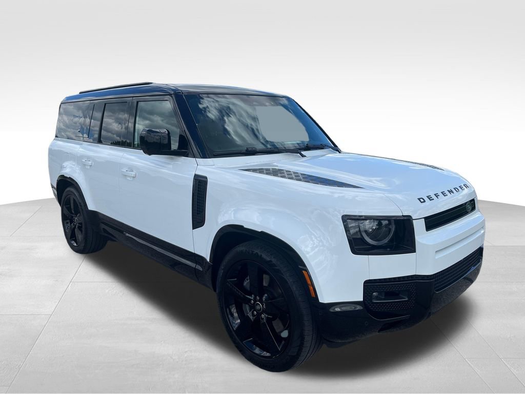 Used 2024 Land Rover Defender 130 X-Dynamic SE AWD/4WD image 7