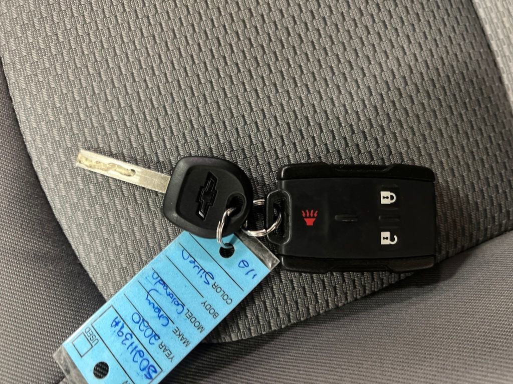 Used 2020 Chevrolet Colorado W/T w/ Custom Special Edition image 32