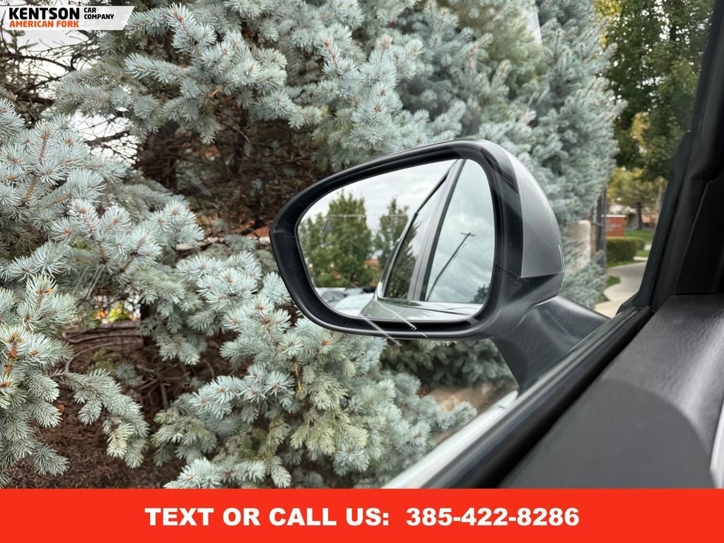 Used 2025 Mitsubishi Outlander ES image 24