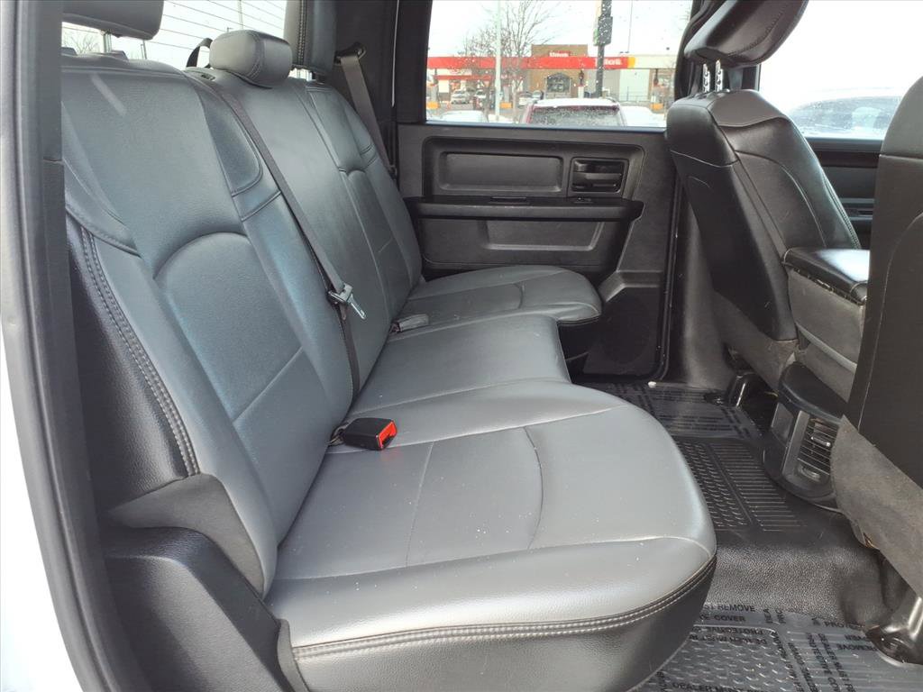 Used 2022 RAM 2500 Tradesman w/ Chrome Appearance Group AWD/4WD image 17