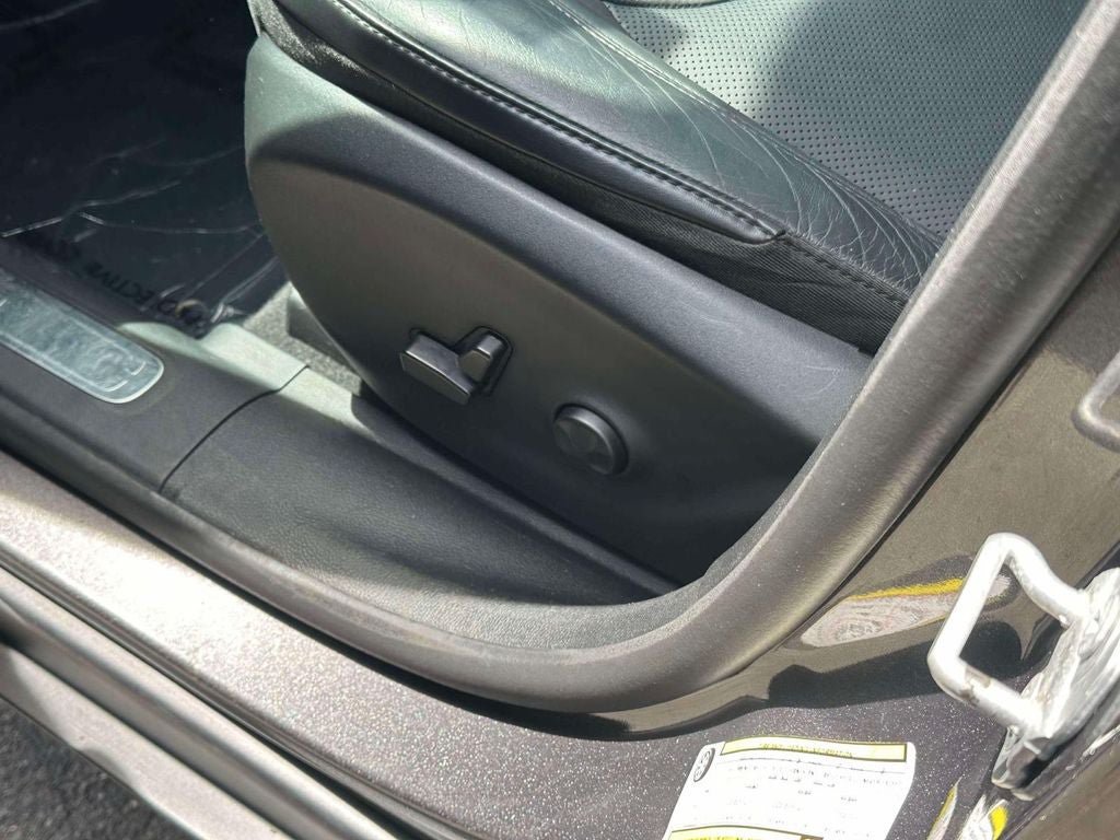 Used 2019 Jeep Cherokee Limited AWD/4WD image 20