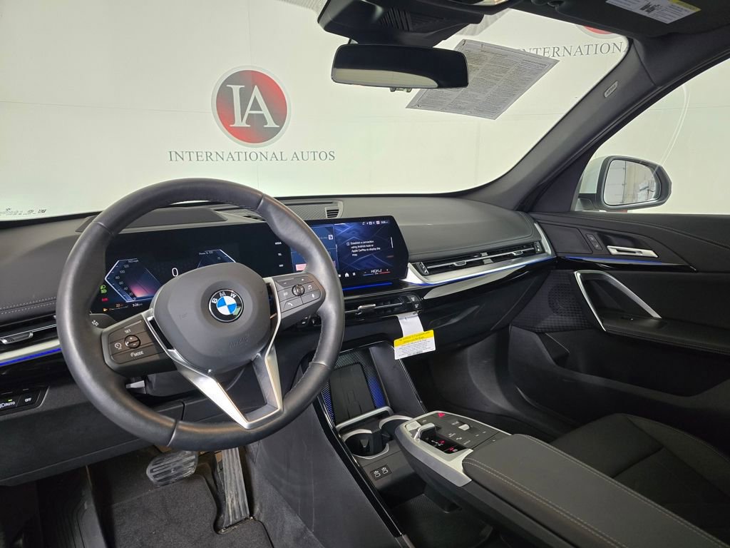 Used 2025 BMW X1 xDrive28i w/ Technology Package image 19