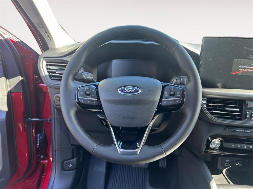 New 2025 Ford Escape SE image 13