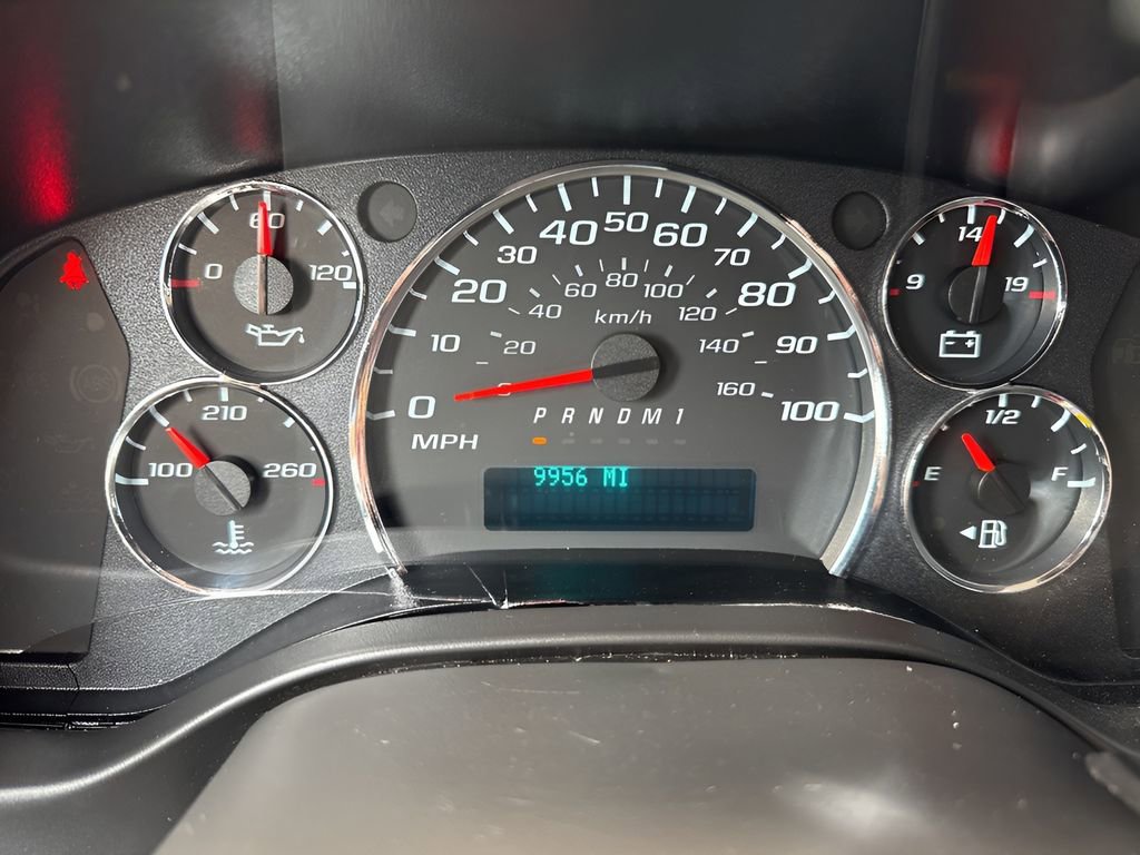 Used 2023 GMC Savana 2500 w/ Driver Convenience Package image 17
