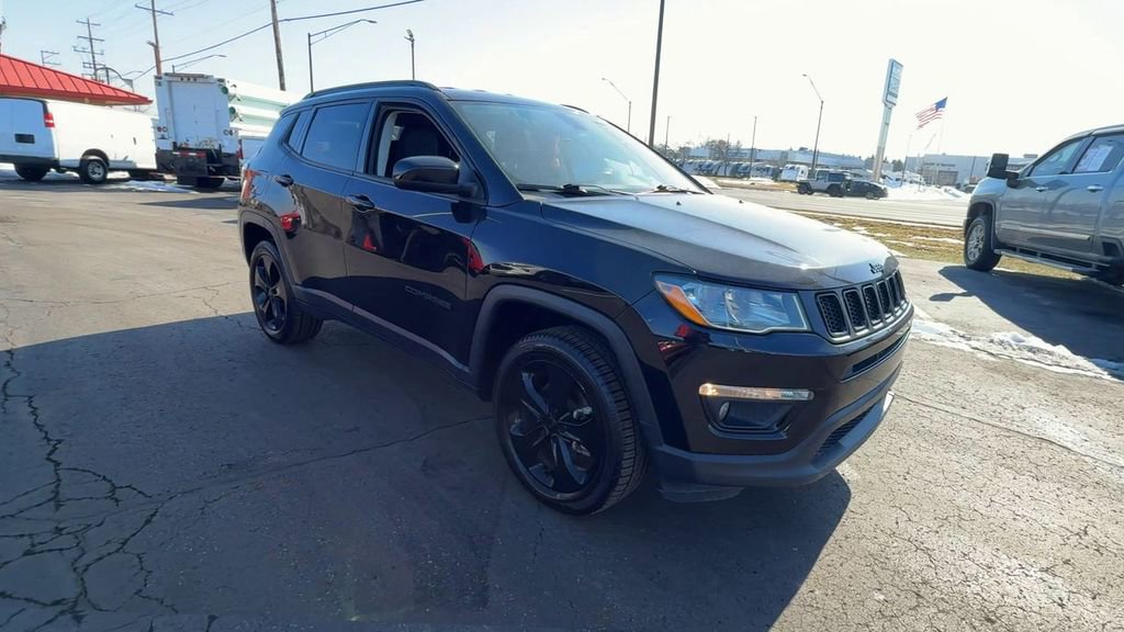 Used 2020 Jeep Compass Latitude image 2