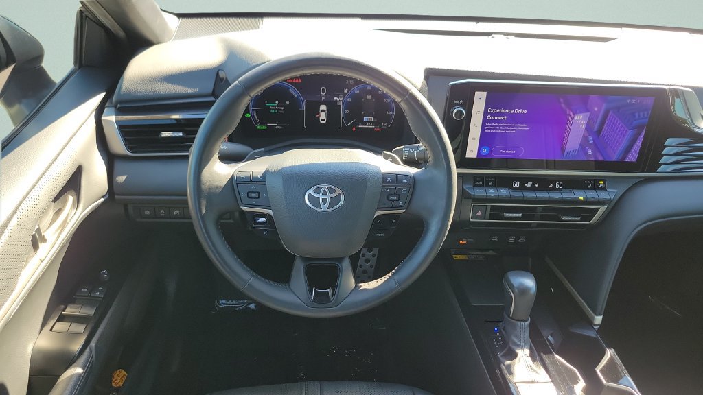 Used 2025 Toyota Camry XSE FWD image 12