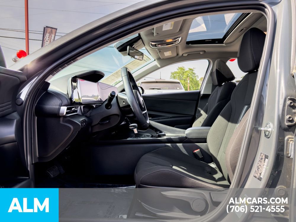 Used 2024 Hyundai Elantra SEL w/ Convenience Package FWD image 12
