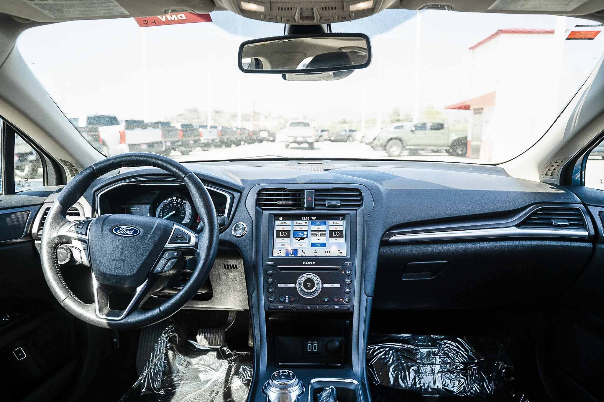 Used 2019 Ford Fusion Titanium image 13