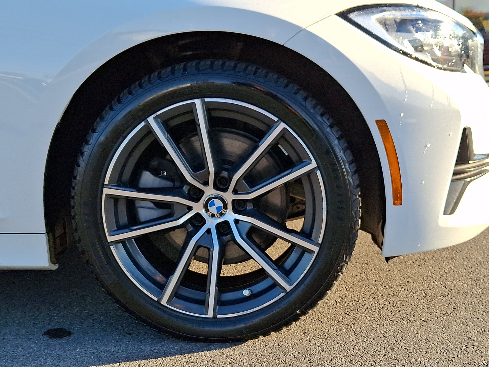 Used 2019 BMW 330i xDrive Sedan w/ Driving Assistance Package AWD/4WD image 8
