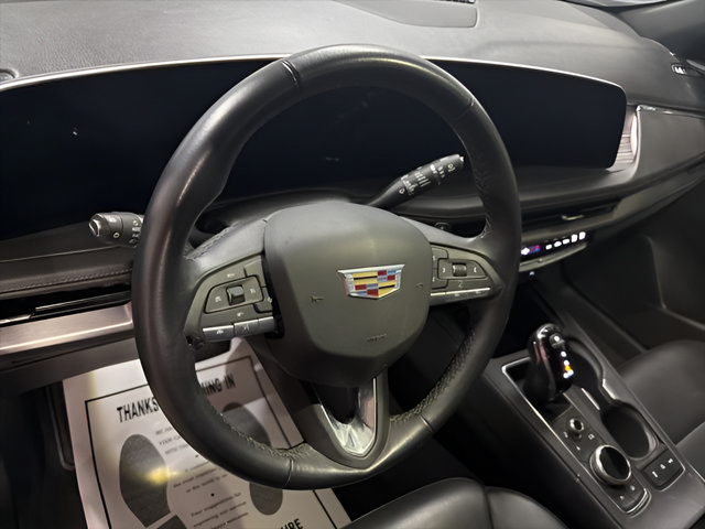 Used 2025 Cadillac XT4 Premium Luxury FWD image 18