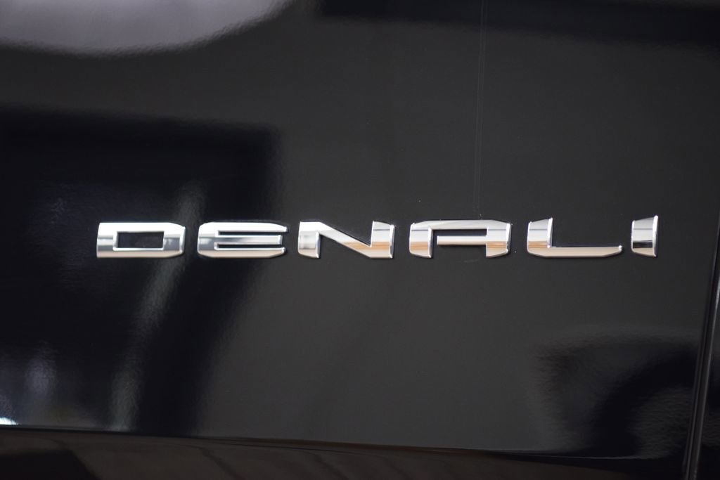 Used 2024 GMC Yukon Denali AWD/4WD image 17