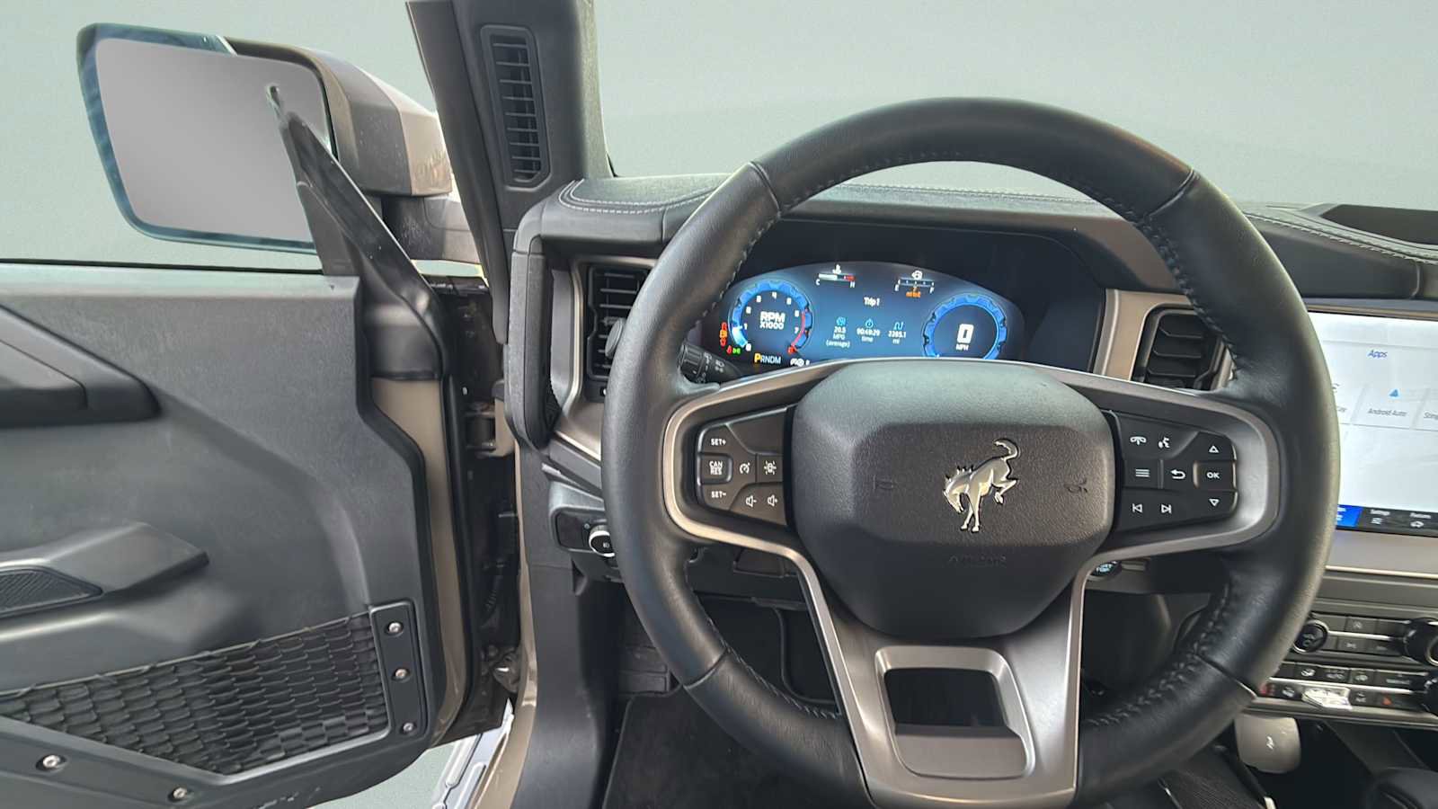 Used 2025 Ford Bronco Outer Banks image 31