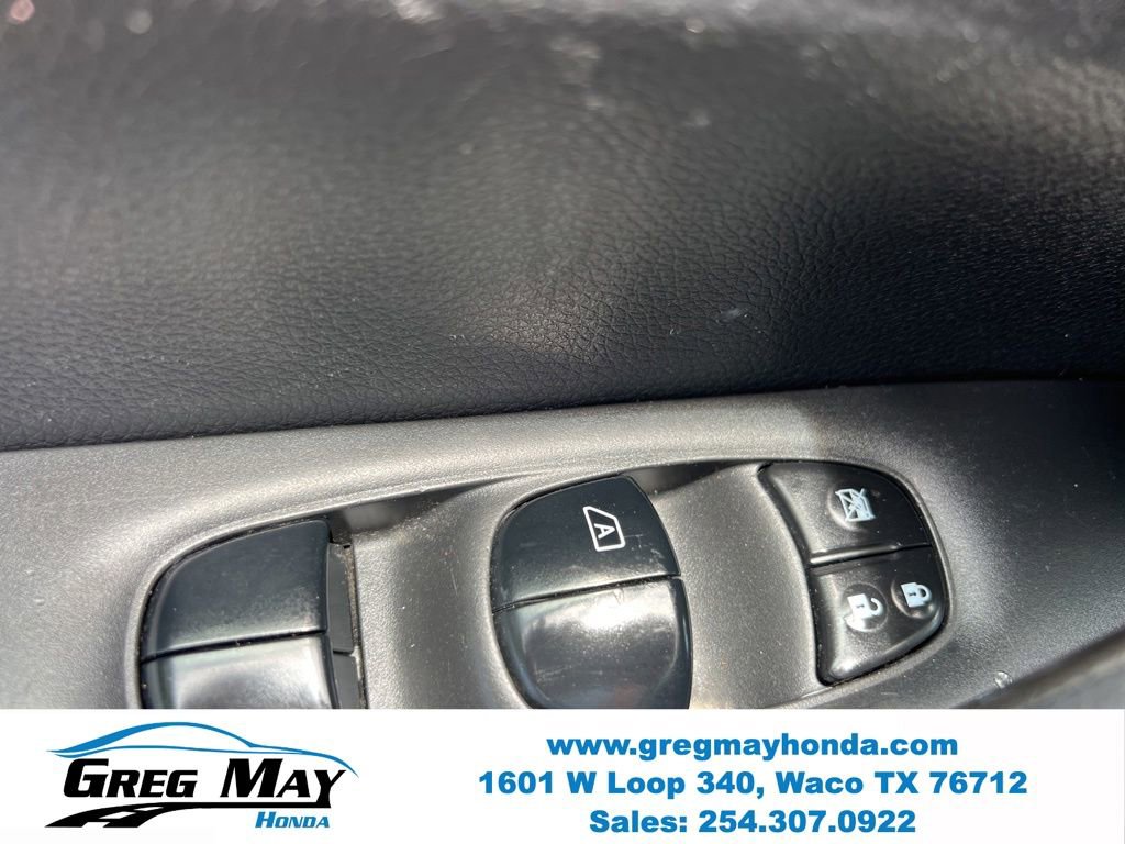 Used 2018 Nissan Rogue SL w/ Premium Package FWD image 23