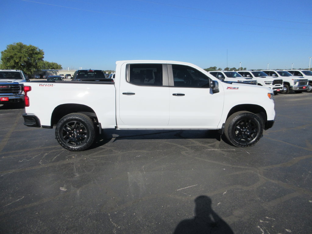 Certified 2024 Chevrolet Silverado 1500 LT Trail Boss w/ LT Trail Boss Premium Package AWD/4WD image 4