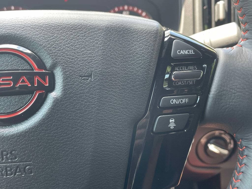 Used 2025 Nissan Frontier 4x4 Crew Cab image 23