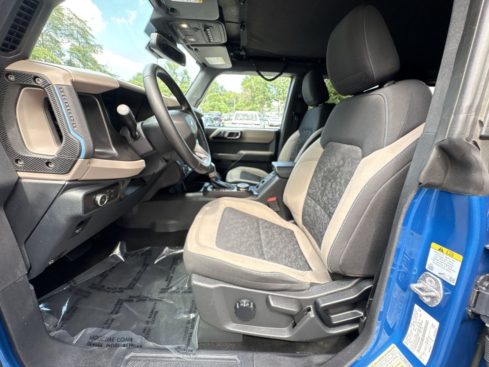 Used 2023 Ford Bronco Wildtrak AWD/4WD image 13