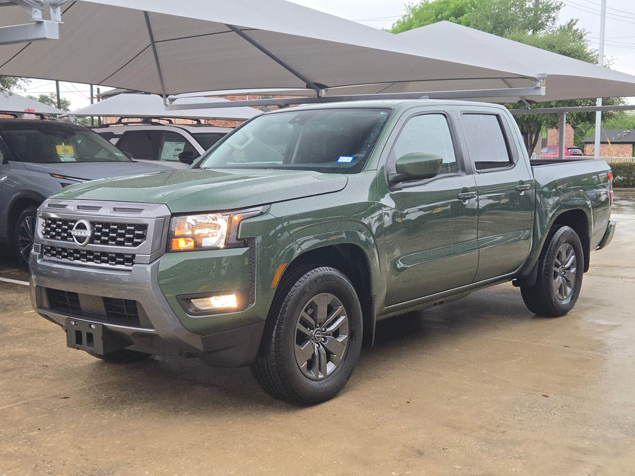 Certified 2025 Nissan Frontier SV w/ SV Convenience Package image 7