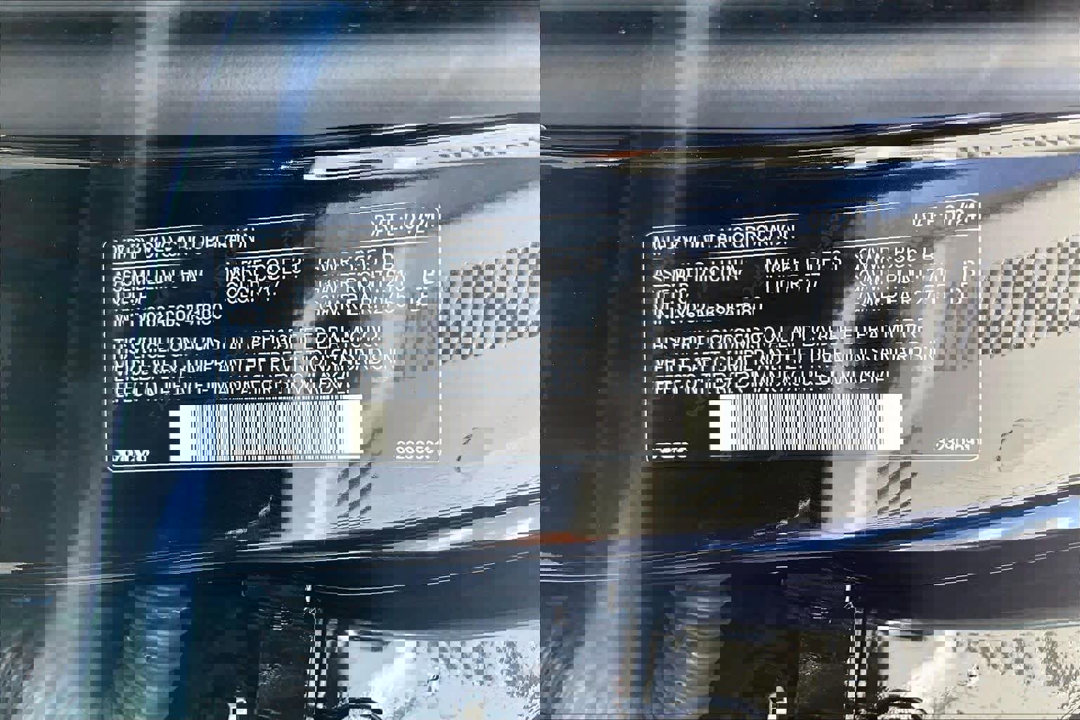 Used 2025 Volvo S90 B6 Plus image 37