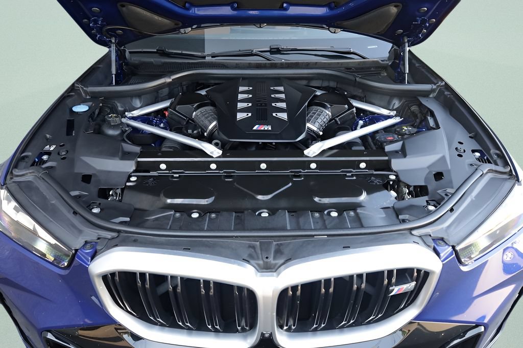 Used 2025 BMW X5 M60i AWD/4WD image 9