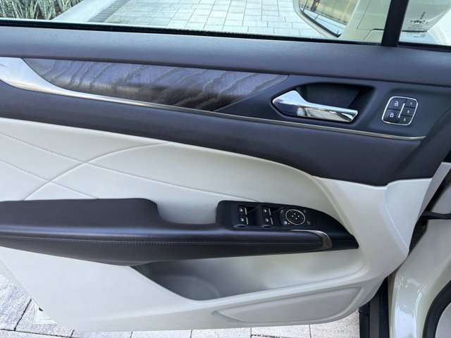 Used 2018 Lincoln MKC Reserve FWD image 8