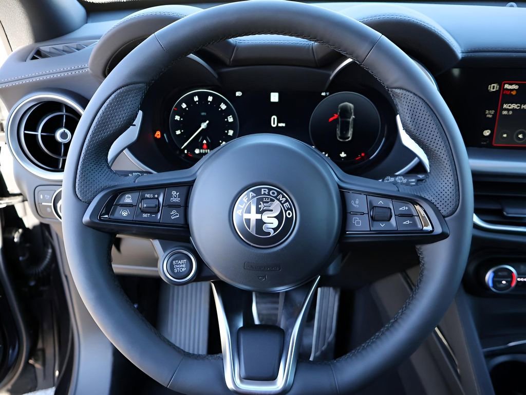 New 2025 Alfa Romeo Stelvio Sprint image 31