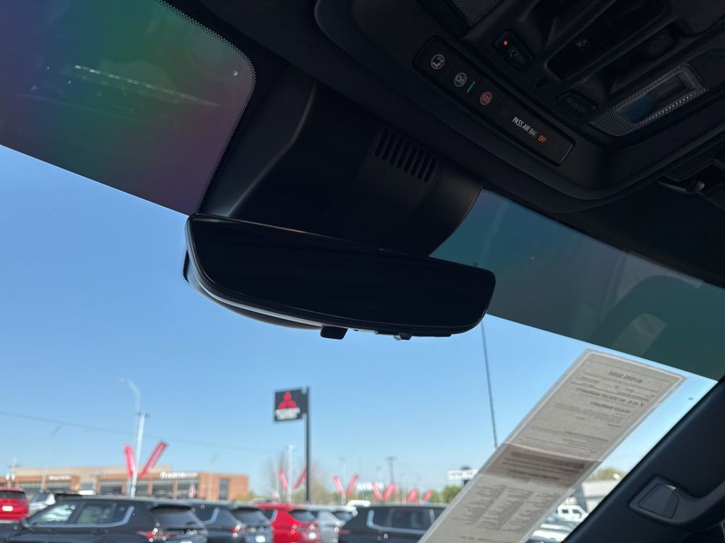 Used 2025 GMC Sierra 1500 AT4 w/ AT4 Premium Package image 32