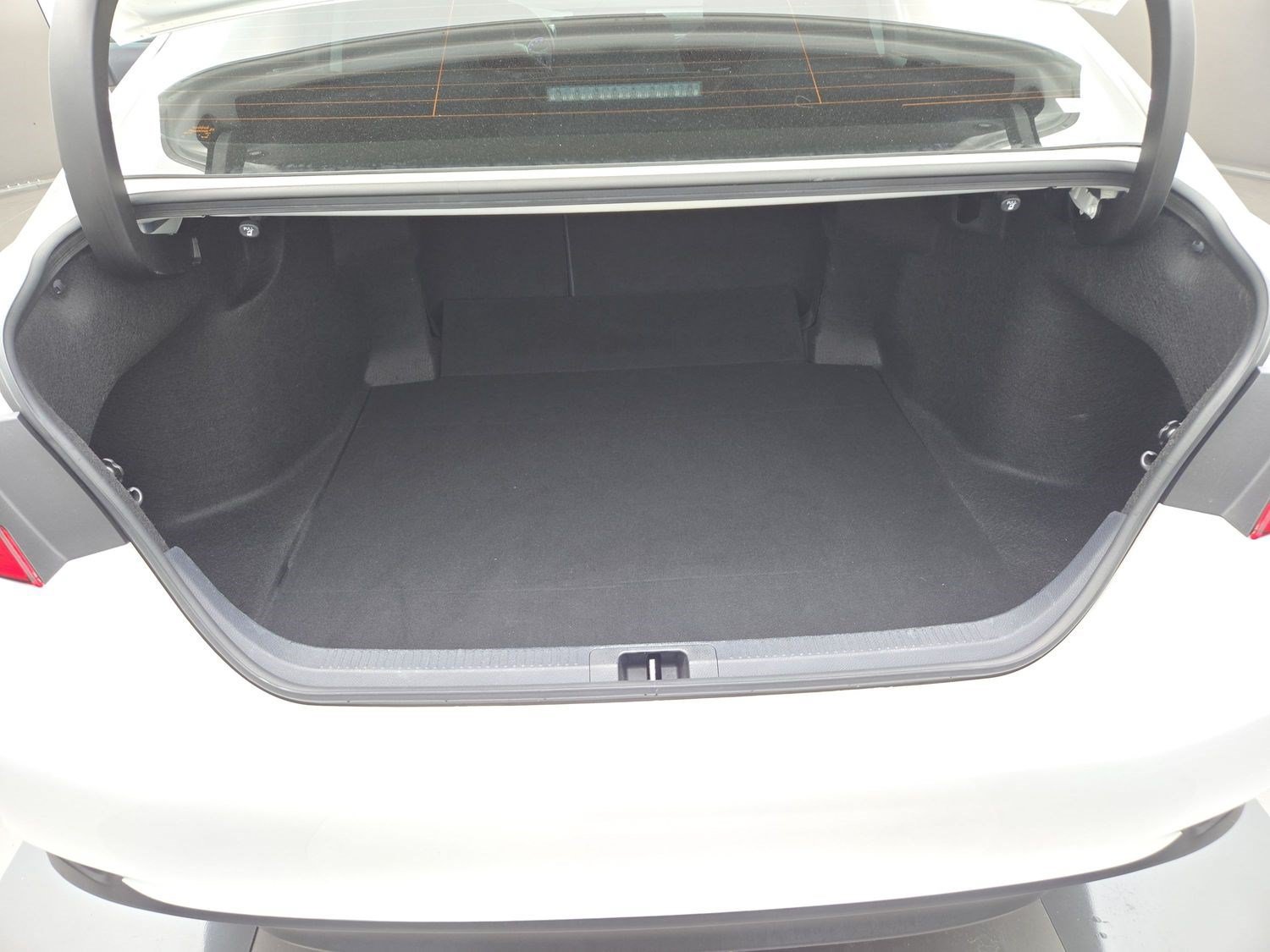 Certified 2023 Toyota Camry LE FWD image 30