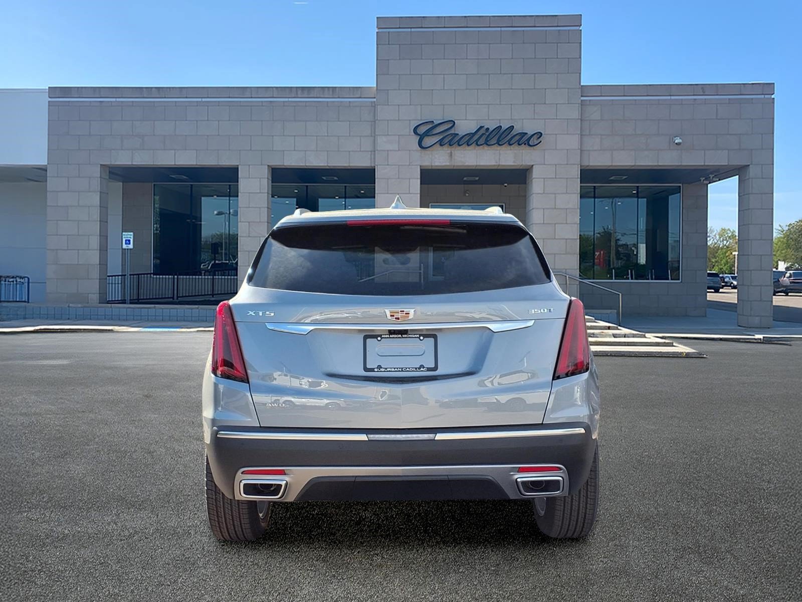 New 2026 Cadillac XT5 Premium Luxury w/ Driver Assist Package AWD/4WD image 5
