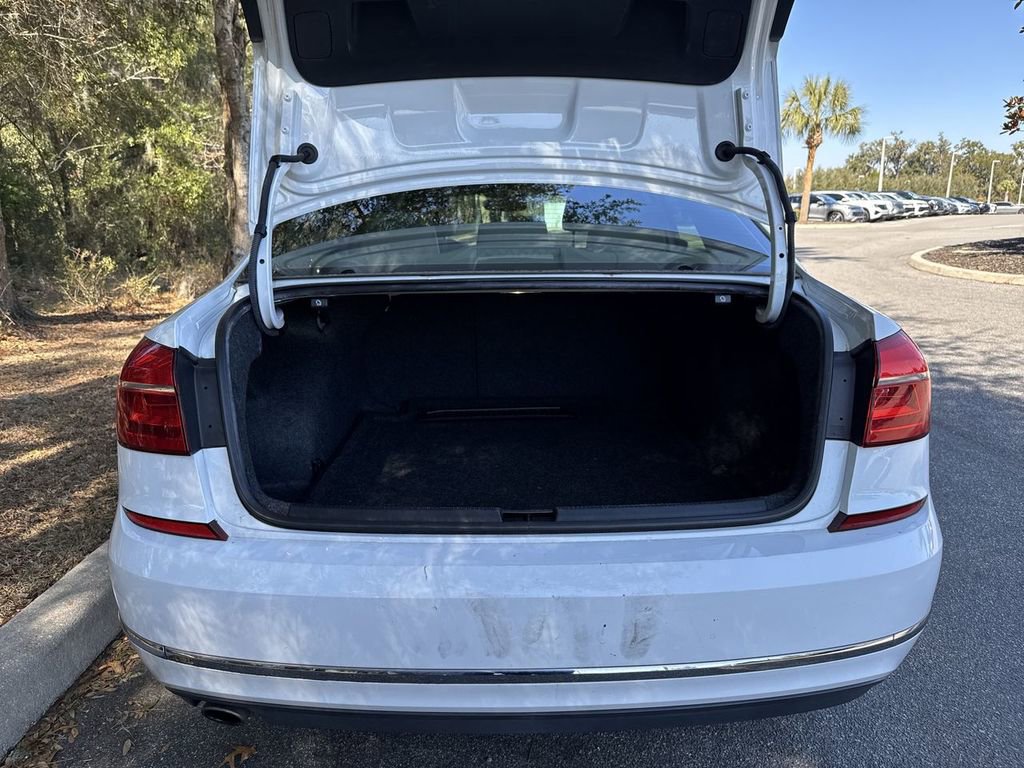 Used 2016 Volkswagen Passat 1.8T SE image 28