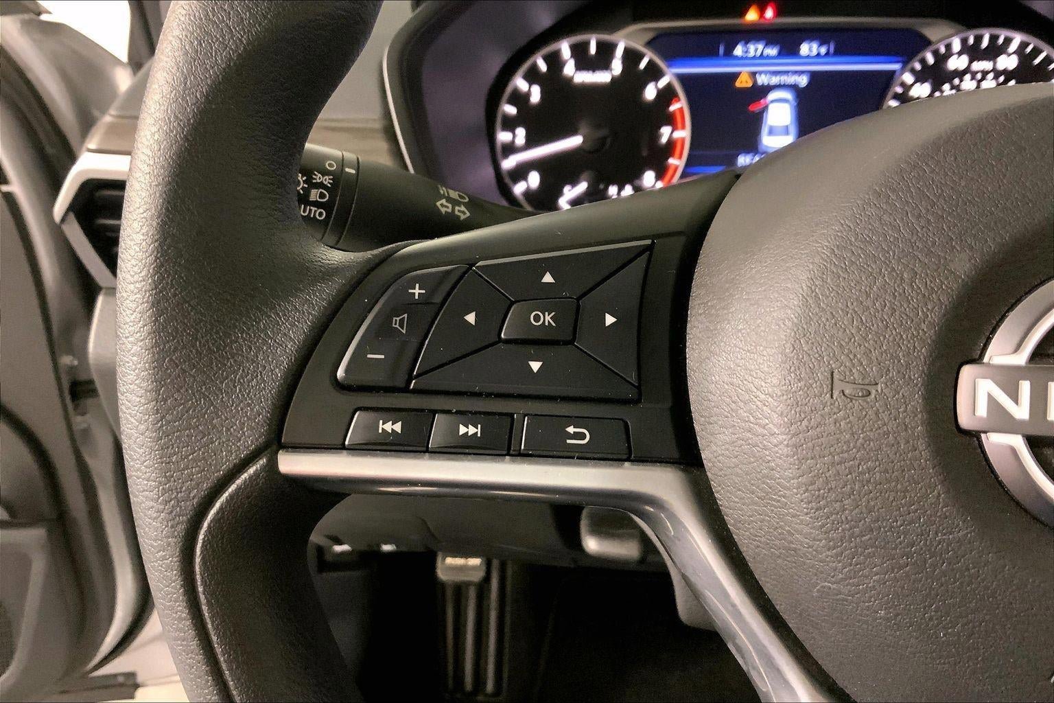 Used 2025 Nissan Altima 2.5 SV image 18