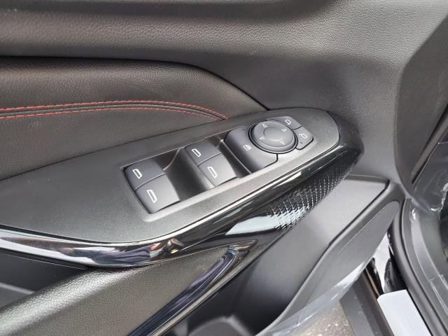 New 2026 Chevrolet Trax RS w/ Sunroof Package image 13