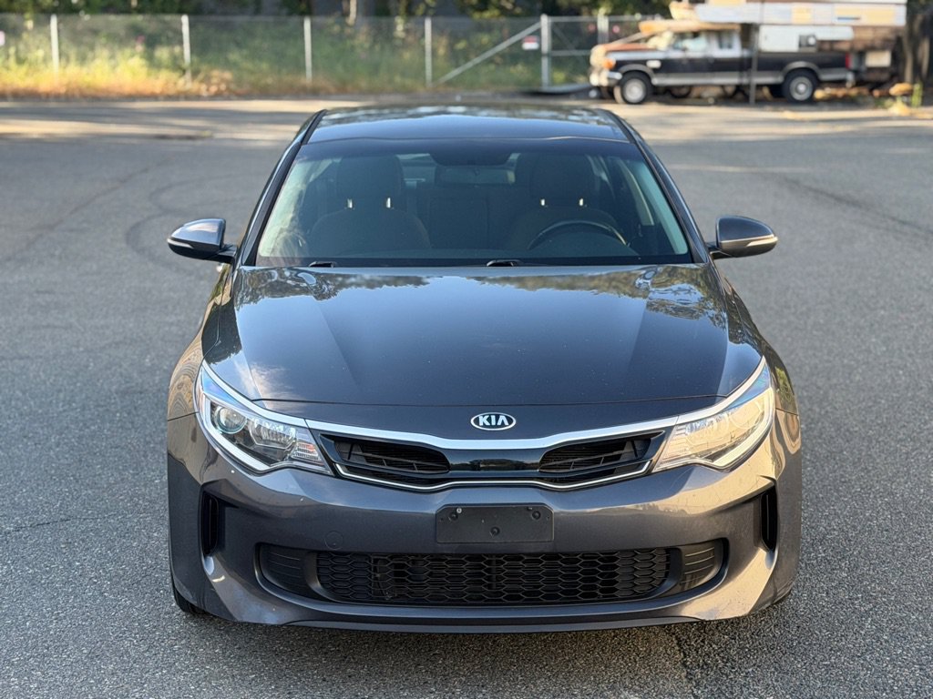 Used 2017 Kia Optima Premium w/ Hybrid Convenience Package FWD image 2