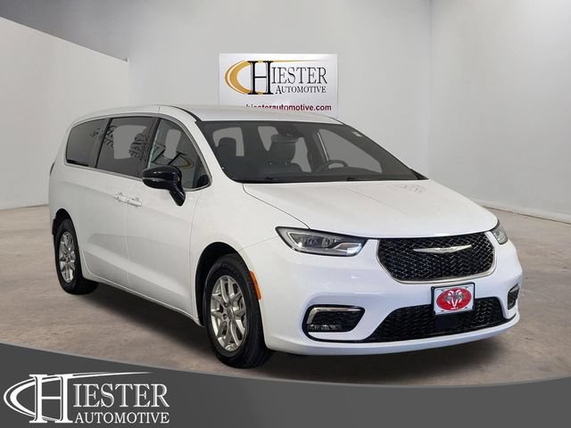 Used 2025 Chrysler Pacifica Select FWD video 1