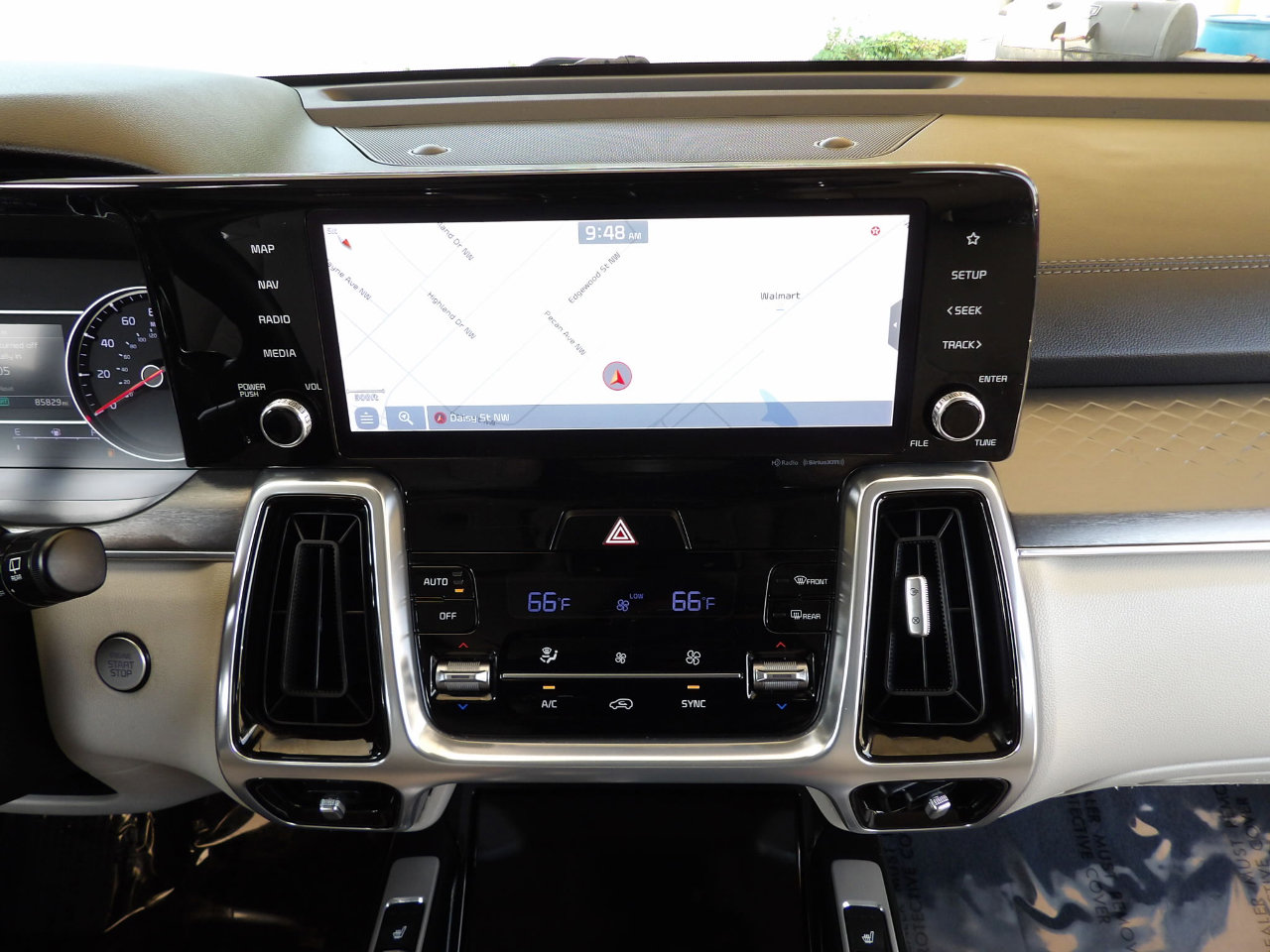 Used 2021 Kia Sorento SX image 22