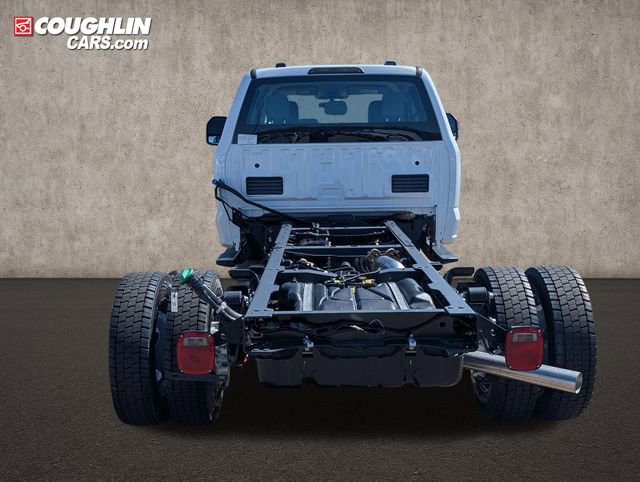 New 2026 Ford F550 4x4 Crew Cab image 7