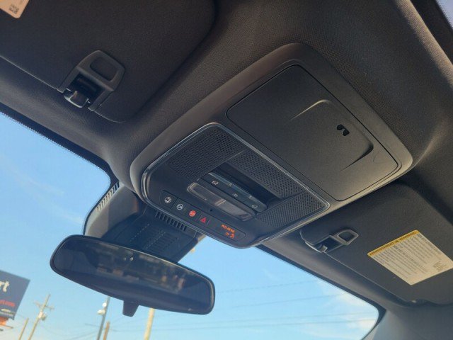 Used 2025 Chevrolet Equinox RS w/ Convenience Package III FWD image 25