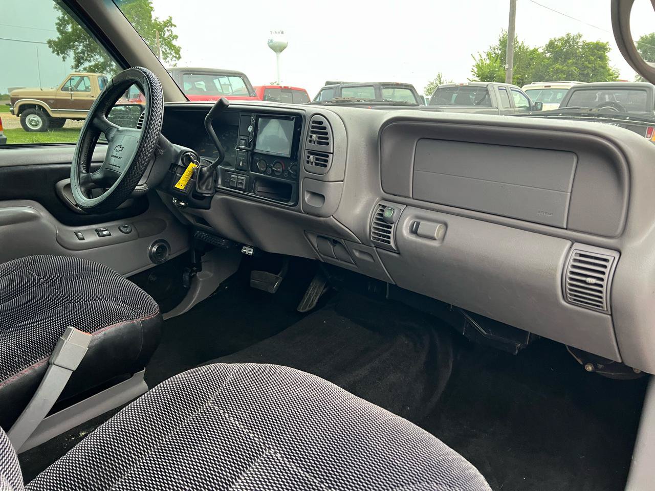 Used 1997 Chevrolet Silverado 1500 4x4 Extended Cab image 15