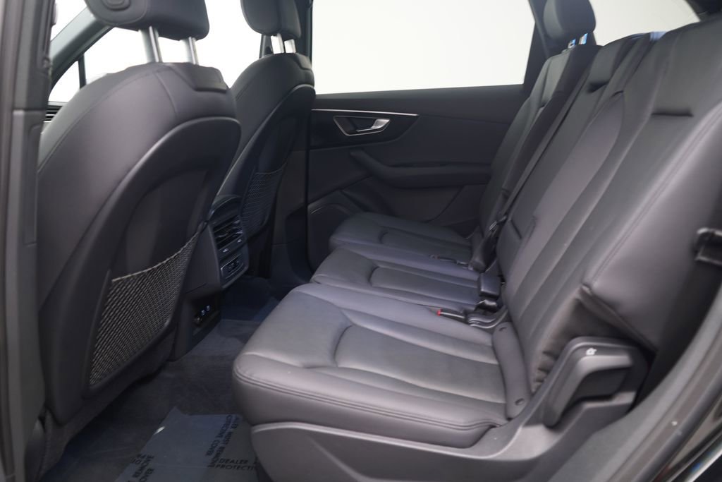 Used 2023 Audi Q7 2.0T Premium w/ Convenience Package image 7