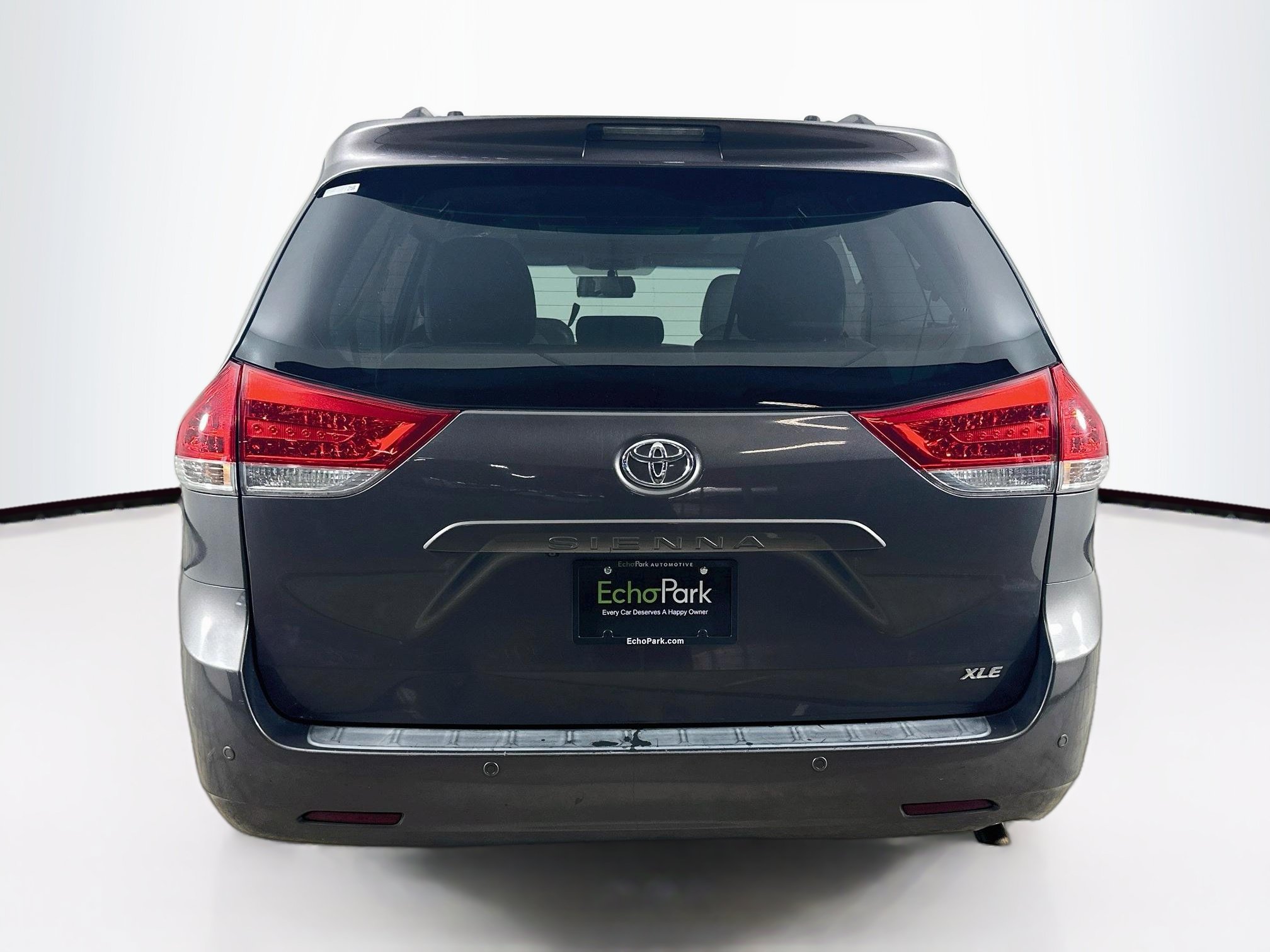 Used 2013 Toyota Sienna XLE FWD image 7